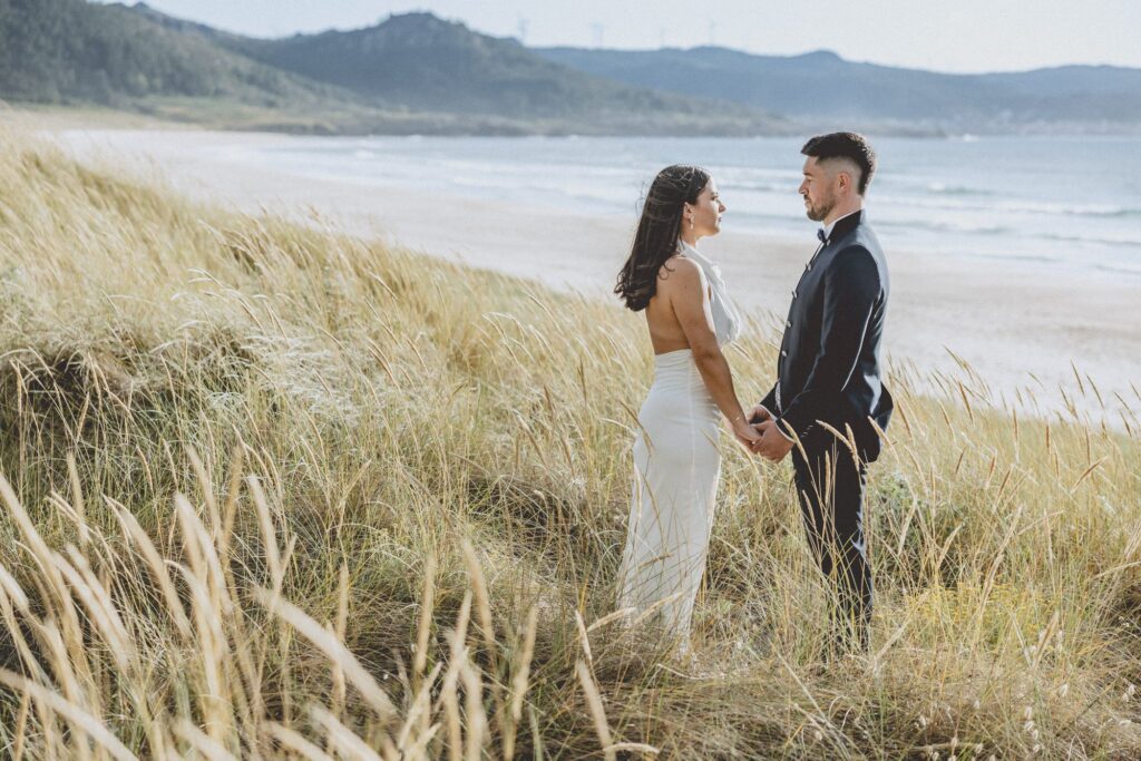 Postboda en la Playa de Traba de Laxe de Laura y fabio